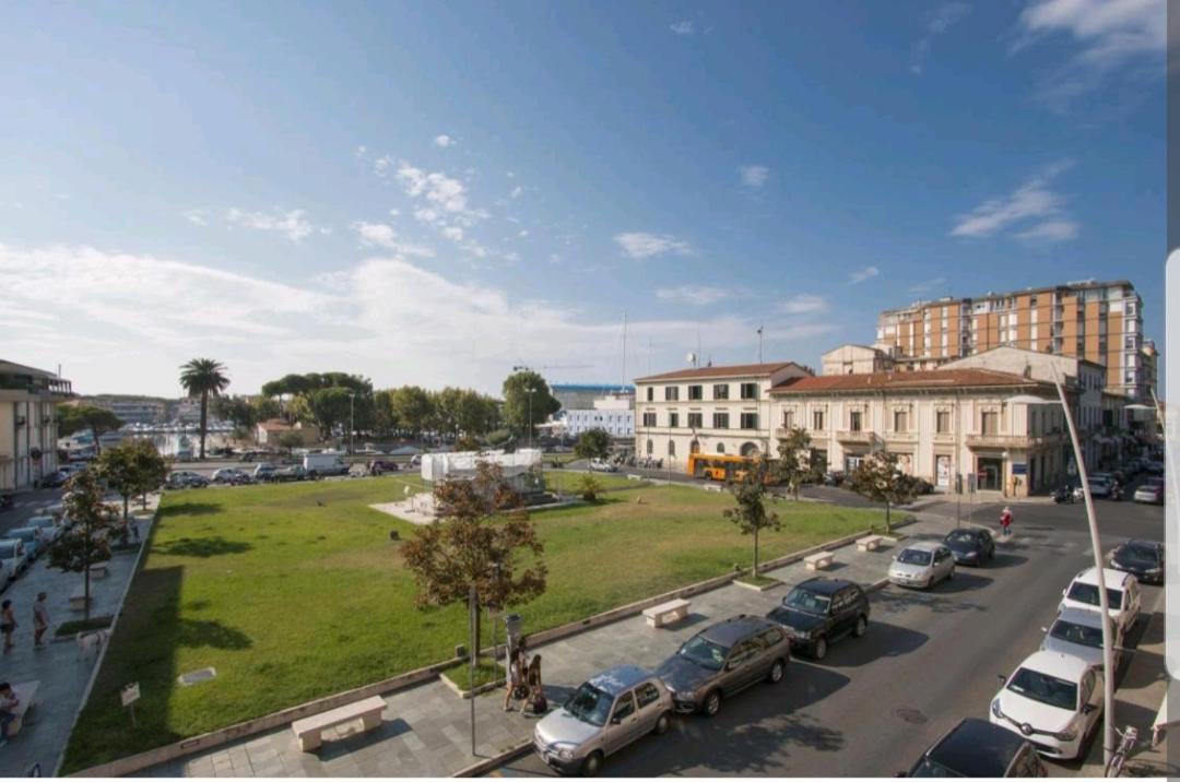 Historical Apartments By Seaside Viareggio Kültér fotó